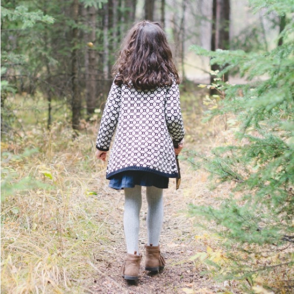 Gorgeous Little Girl’s Sweater 4T - Picture 5 of 5